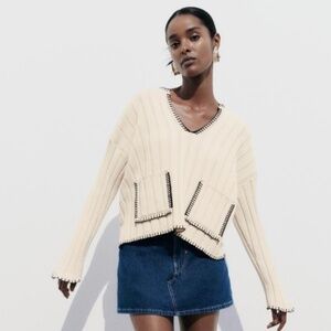 Zara KNIT SWEATER WITH CONTRAST TOPSTITCHING